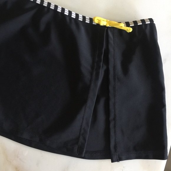 Malibu Design group black Swim mini skirt cover up - Picture 3 of 7